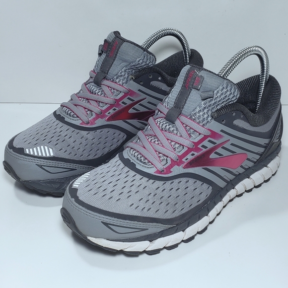 Brooks Ariel 18 Shoes - Picture 1 of 8